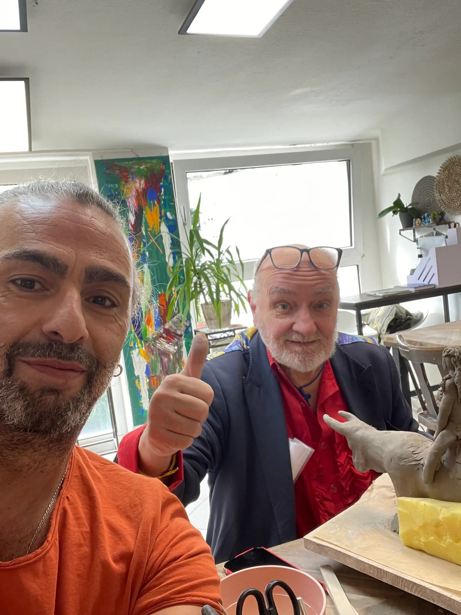 Bernd Schwarzer und Bülent Tepe im Keramik Atelier